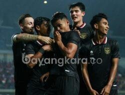 GOL INDAH DIMAS DRAJAD DIBANTU TIM SKUAT GARUDA MEMBAWA INDONESIA UNGGUL ATAS CURACAO DENGAN SKOR 3-2.