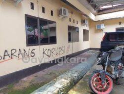 VIRAL Dinding Mako Polres Luwu Dicoreti, Pelakunya Anggota Polisi Sendiri Berinisial Aipda HR