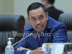 WAKIL KETUA KOMOSI III DPR RI APRESIASI TINDAKAN KAPOLRI ATAS PENCOPOTAN AKBP FERLI HIDAYAT