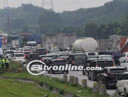 Libur Nataru, Arus Mudik di Tol Jakarta Cikampek dan Tol Cipali Arah Cirebon Padat Total