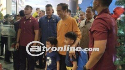 Presiden Jokowi Nikmati Akhir Tahun Bersama Cucu Tercinta