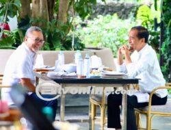 Momen Santai Jokowi dan Zulhas Makan Siang Berdua di Restaurant Bogor