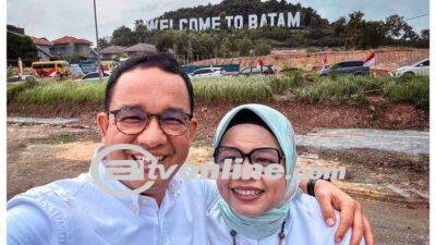 Anies Tiba di Batam, Disambut Adat Melayu dan Foto di Welcome to Batam