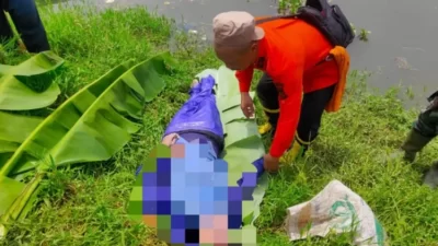 Perempuan Tewas Terjatuh ke Sungai saat Banjir Landa Desa Laksanamekar