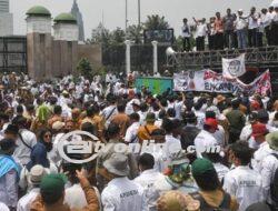 Massa Demo Apdesi Blokade Jalan Tol Depan DPR