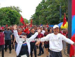 Ditemani Puan Maharani, Ganjar Pranowo Hadiri Penguin Funwalk di Pluit