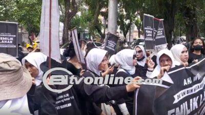 Haknya Belum Diterima, Ahli Waris Da’am Bin Nasairin Gelar Aksi Di PN Jakarta Pusat