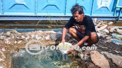 Peringati Hari Air Sedunia Warga Kampung Bayam Jakarta Utara Tuntut Hak Air dan Listrik